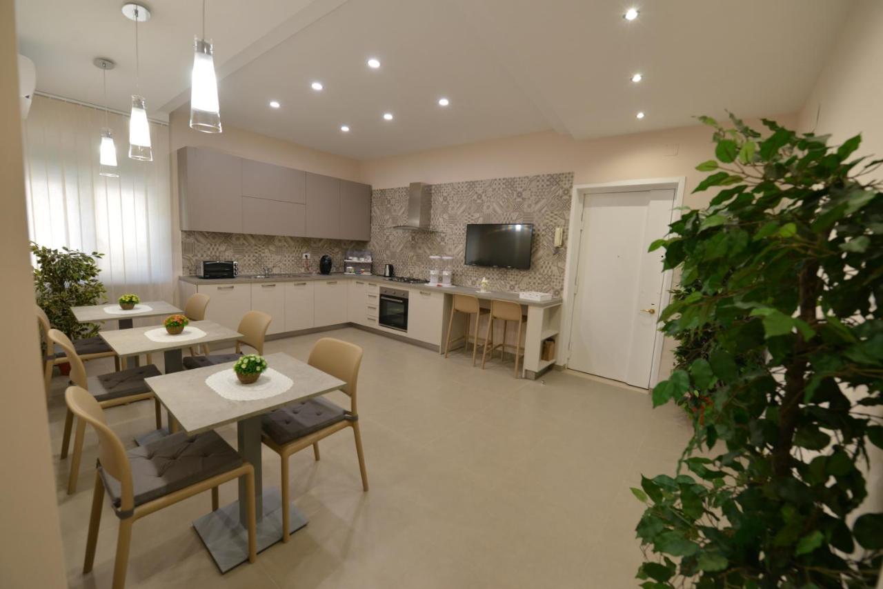 Bed & Breakfast Dioclezianorooms Naples